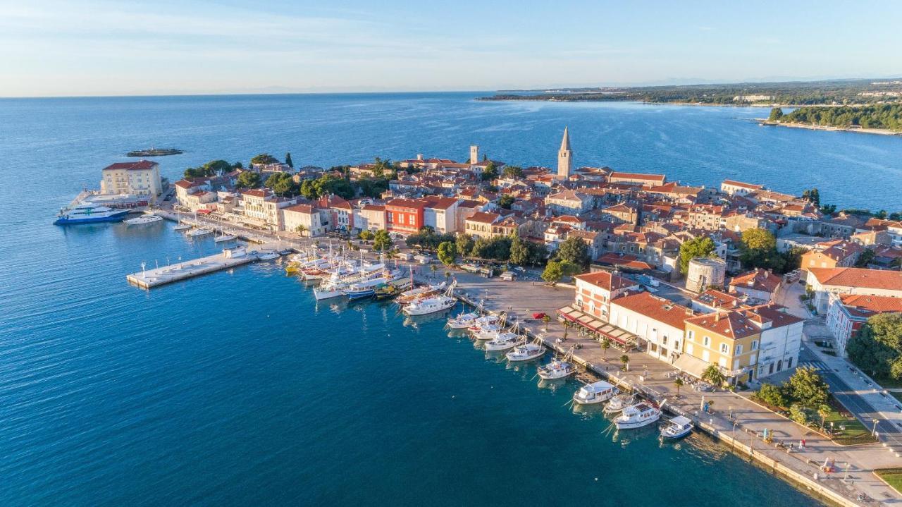Sara Luxury In City Center Poreč Exterior foto