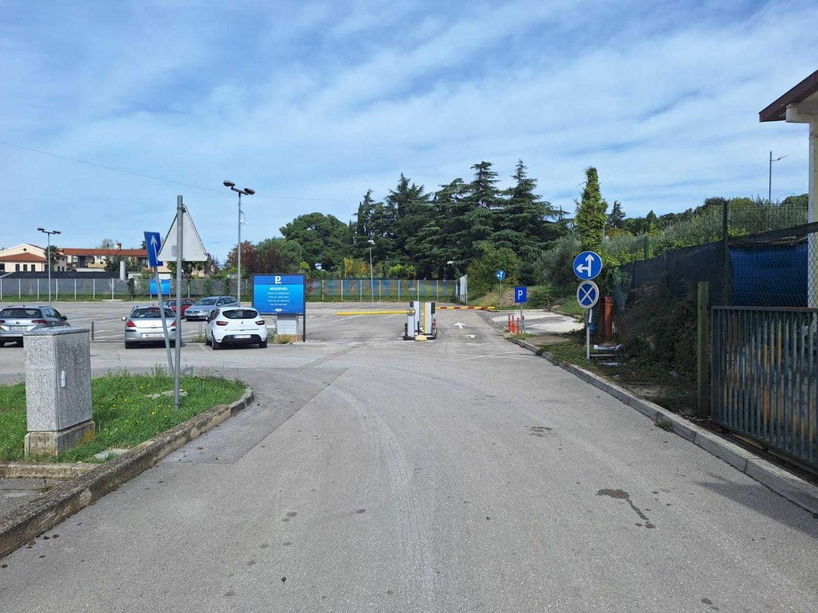 Sara Luxury In City Center Poreč Exterior foto